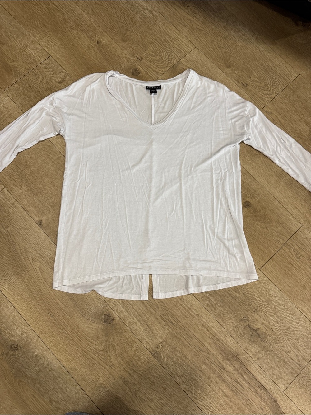Metaphor White Long-Sleeve Rounded Hem Tee